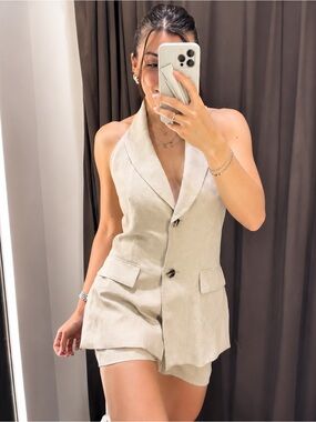 VIRAL NEW FALL 🍁 ZARA VIRAL LINEN VEST  SIZE  S
🚨FINAL PRICE NO DISCOUNT